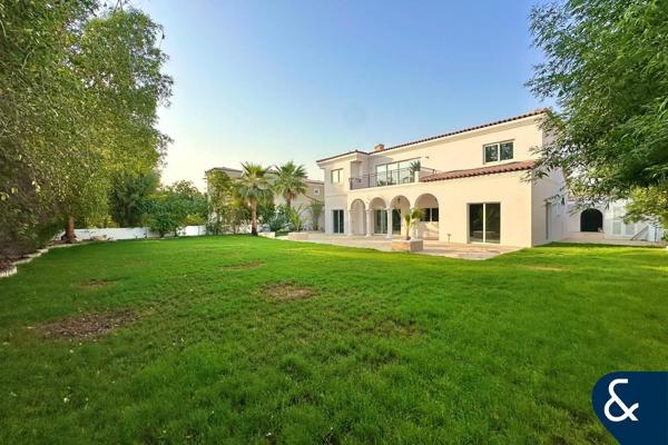 Huge Private Rear Plot | Vastu Compliant